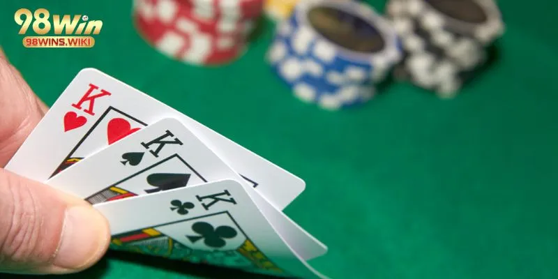 Bộ ba trong Three card poker